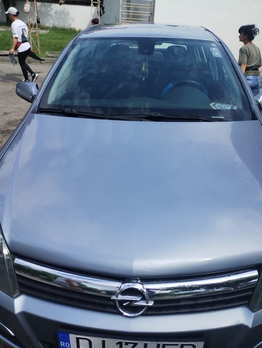 Vand mașină Opel Astra H