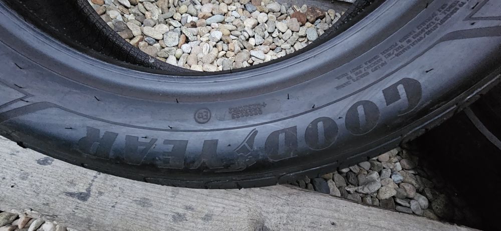 Anvelope Goodyear EficientGrip Performance Electric 195/60 R18 96H