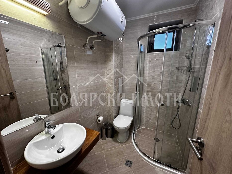 Дава се под наем Едностаен апартамент в Велико Търново, Стара част - 30 кв.м за 255 € - Снимка #2