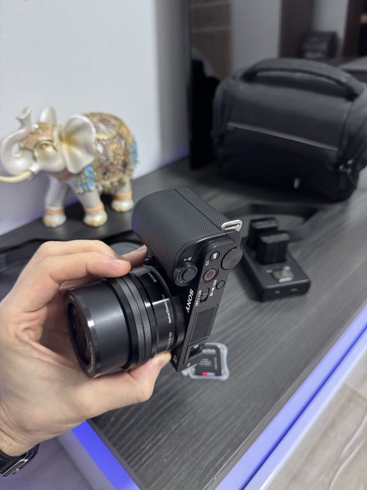 Sony ZV-E10 + Обектив Sony 16-50mm f/3.5-5.6