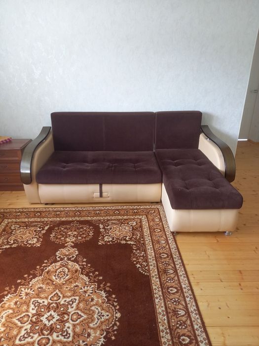 Продам диван раскладывающий