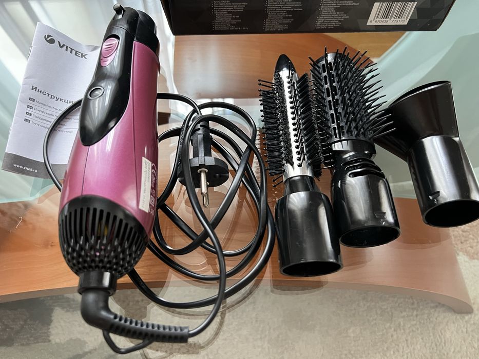 Фен-щетка Vitek