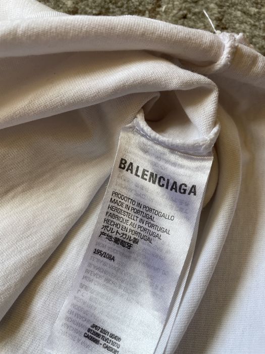 Varianta directă & căutată: ⁠Tricou Alb Oversized Balenciaga Style M/L
