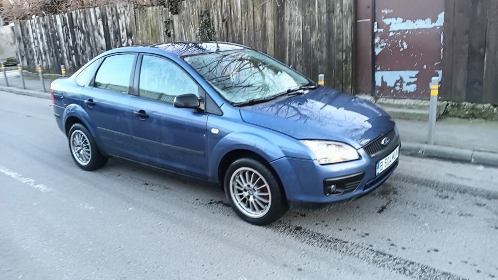 Ford focus 1.6i an 2006  PREȚ 1350E