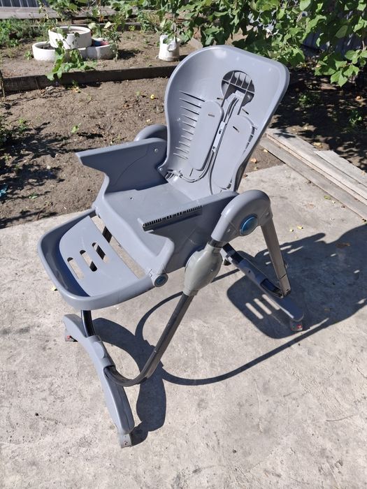 Детский стульчик для кормления