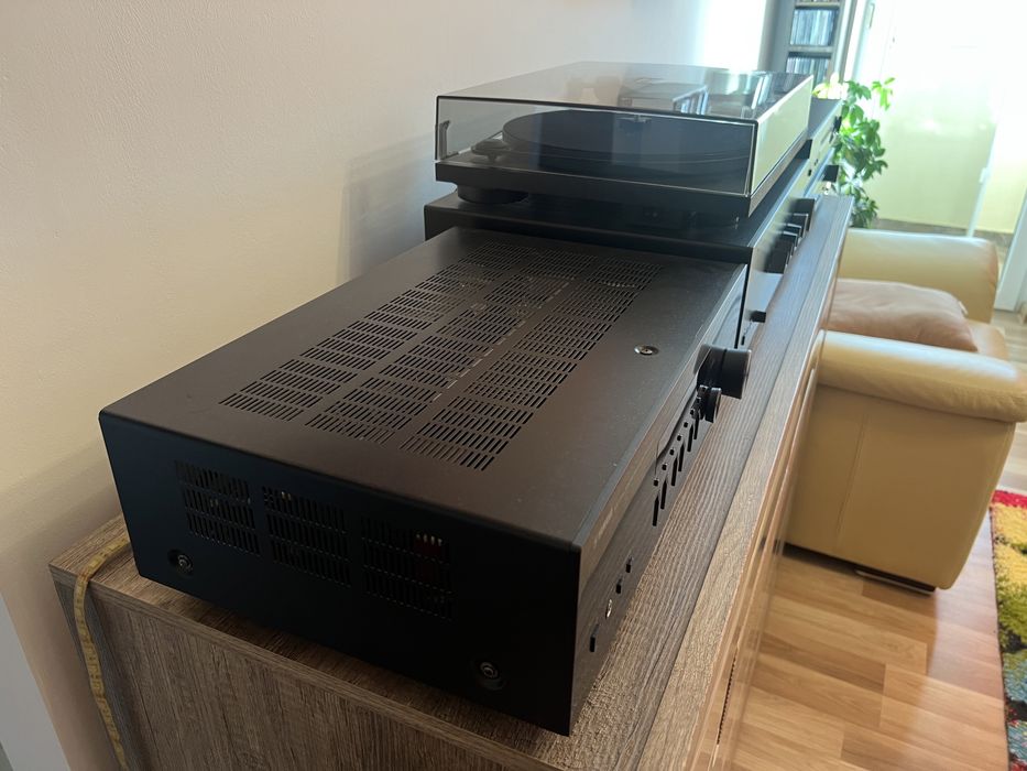 Receiver/amplificator Yamaha RN 301