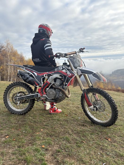 Vând Honda CRF450R