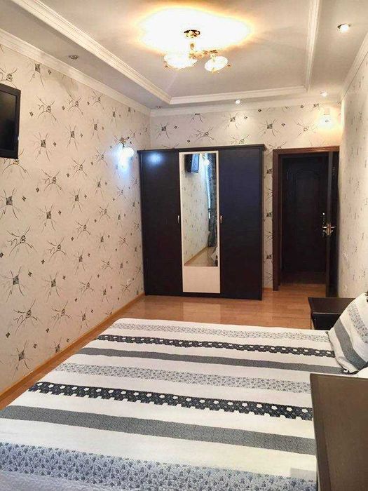 Сдается в аренду 2 комнатная квартира 80 м.кв в Новостройке ул.Айбек