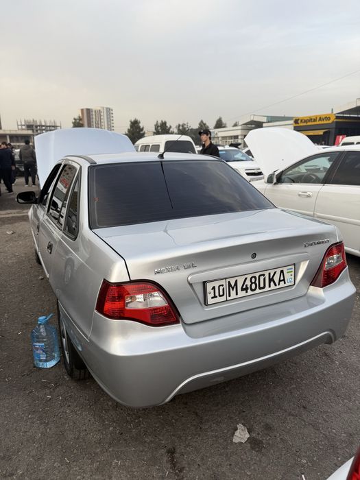 Nexia II sotiladi tozza kraska