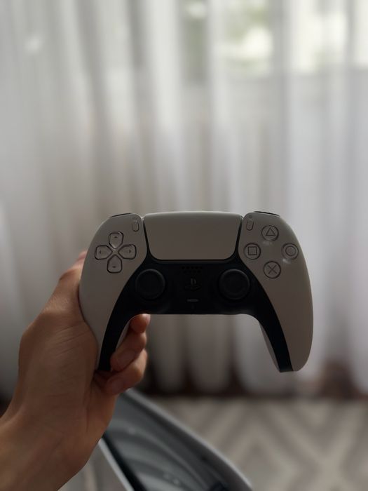 Playstation 5 slim 825gb DIGITAL EDITION+Controller