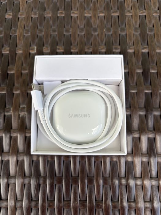 Samsung Galaxy Buds FE