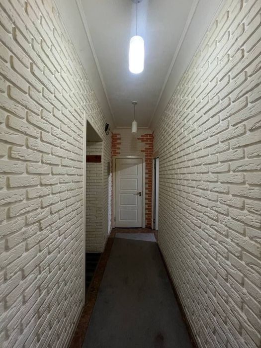 Чиланзар 1 квартал 1 этаж 2х комнатная Высокополочка ХалкБанк