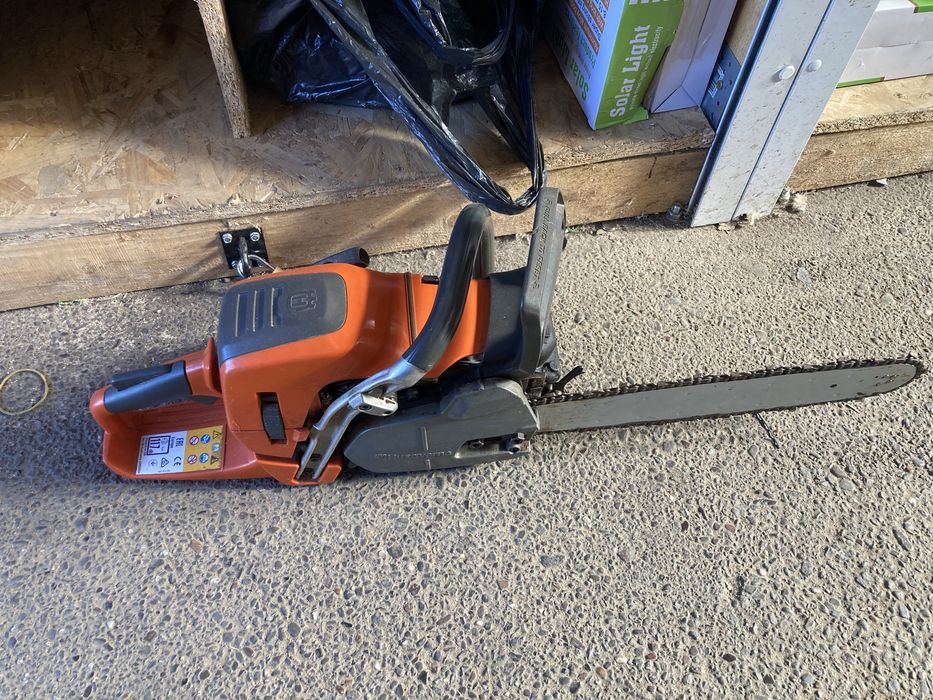 Drujba Husqvarna 550 XP Mark II, Putere 4,1 CP, Profesionala cu Sina si Lant de 45 cm