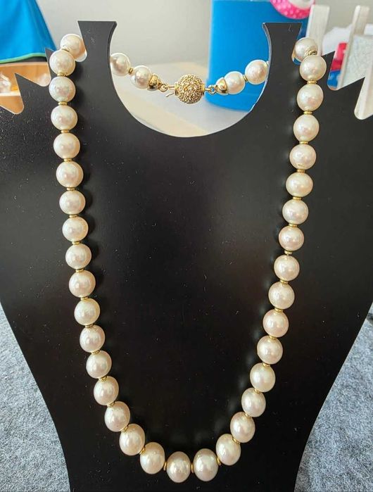Colier perle naturale cu diamante si aur 18 k