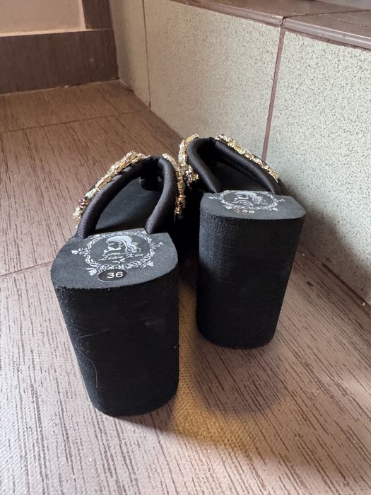 Papuci/slapi masura 36