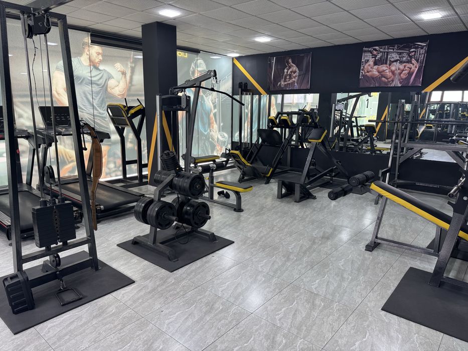 Тренажерный зал сотилади