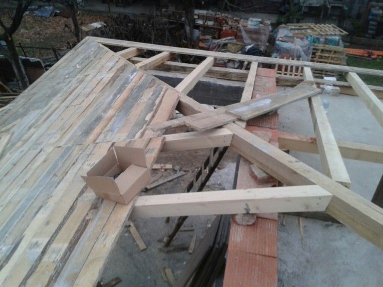 Ремонт и изграждане на покриви с. Брестовица