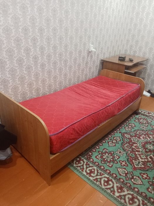 Продам кровать бу 5000