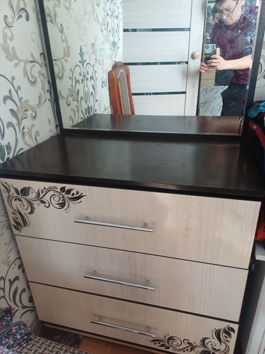 Продам Спальный гарнитур