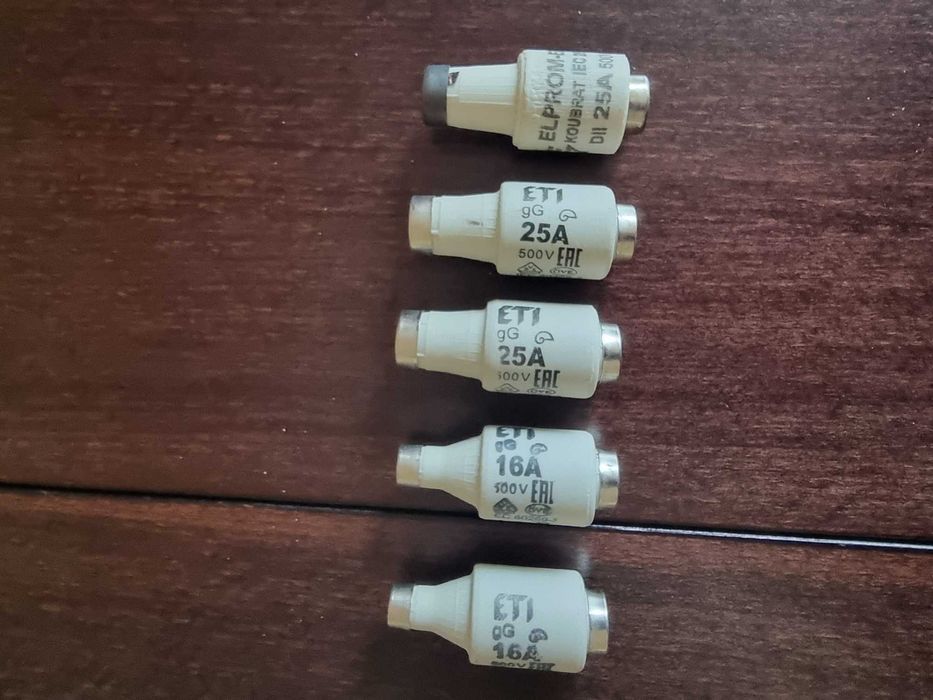 Нови бушони с чашки за тях