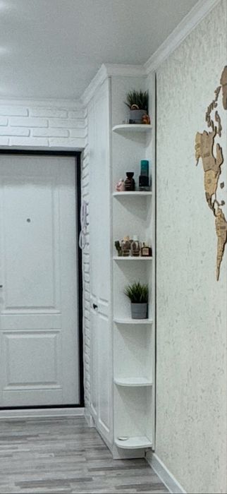 Продам шкаф в прихожую