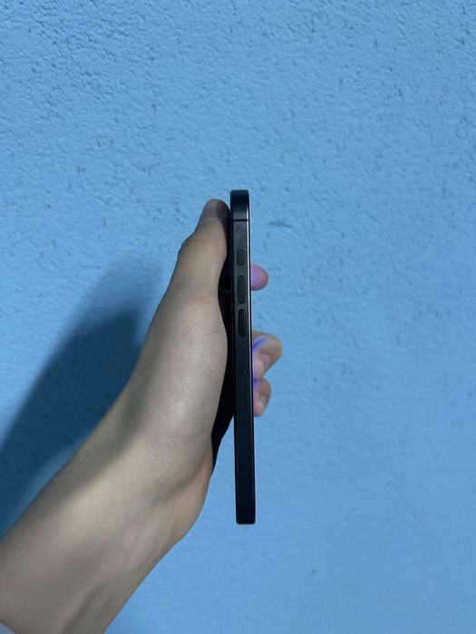 Продам Iphone 15 pro 128gb