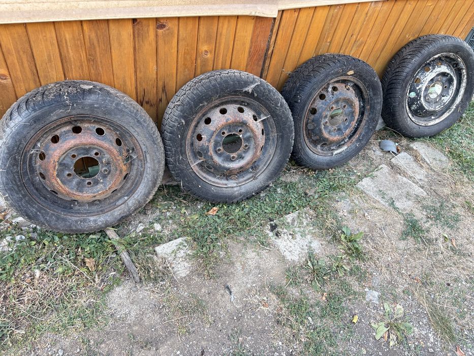 Гуми с джанти и без за лада нива ,сузуки витара и пежо