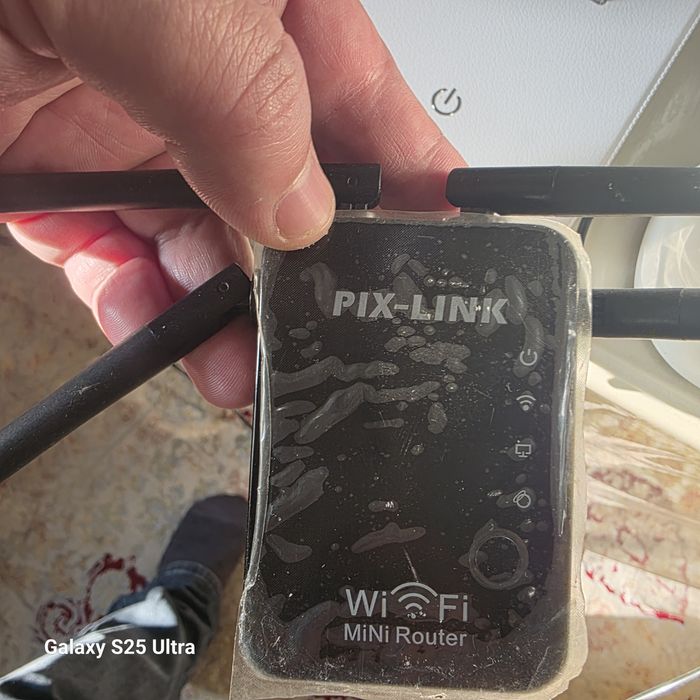 Продаётся репитер, а также модем с lan и wan портом.