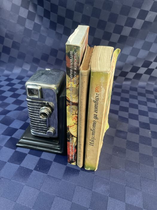 Единичен стопер за книги