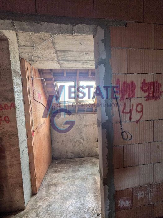 Двустаен апартамент пред акт 16 в жк. Братя Миладинови, гр. Бургас