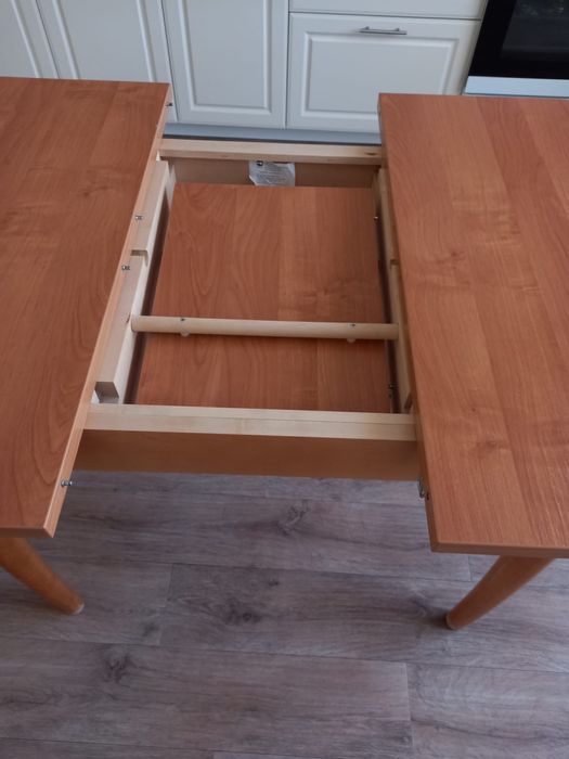 Стол кухонный