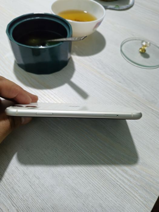 IPhone 11 128GB в идеале