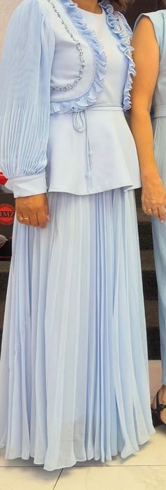 Вечерние платья срочно продам