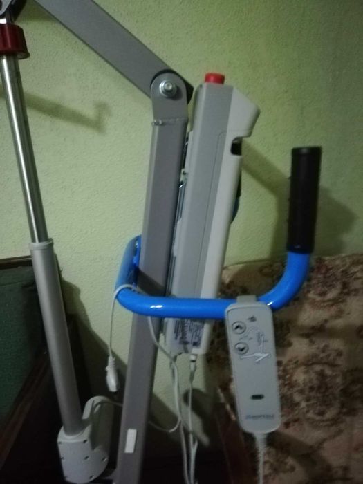 Dispozitiv ridicare pacienti TiMOTION Muevo , actionare cu pedala