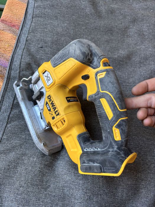 Fierastrău pendular cu reglaj pentru viteze, Brushless 18V
