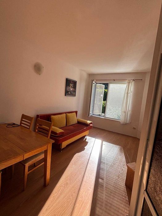 Двухстаен апартамент в Бяла с изглед на морето и природата