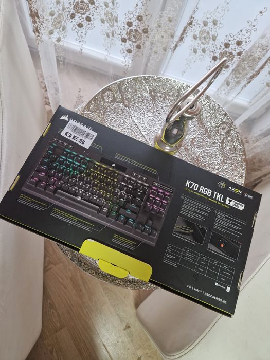 Tastatura Corsair  K70 RGB TKL cu switch OPX