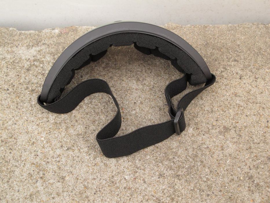 Очки солнцезащитные на резинке