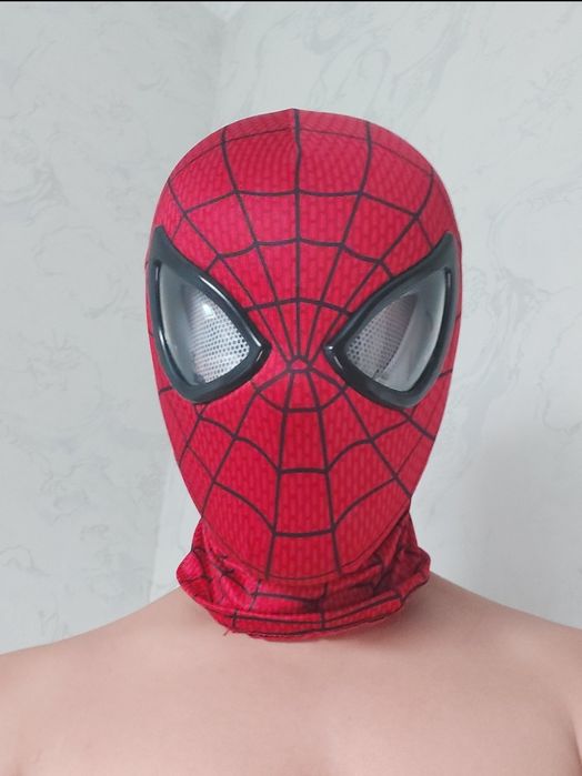 Продаю маску Человека Паука