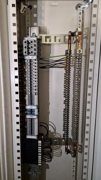 Электрощиты распределительные