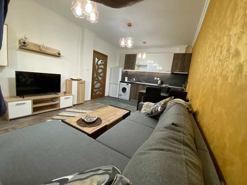 Двустаен апартамент под наем в кв. Въстанически