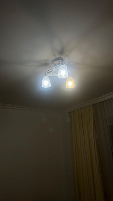 Продам люстру хорошее состояние