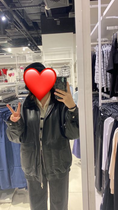 Кожаная куртка М