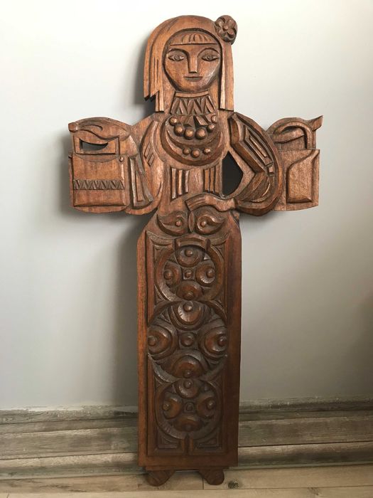 Продава пано дърворезба