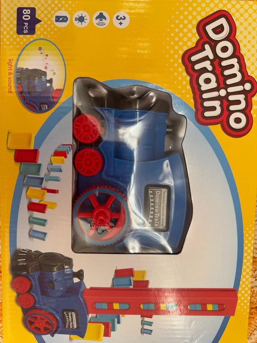 Tren domino cu sunete și lumini