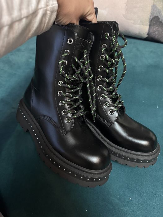 Bocanci Guess noi nr 38