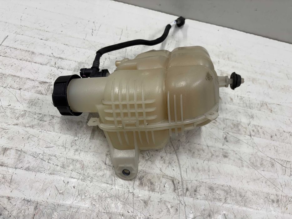 Разширително Казанче за БМВ Ф40 Ф45 Ф48 Ф39 BMW F40 F45 F48 F39