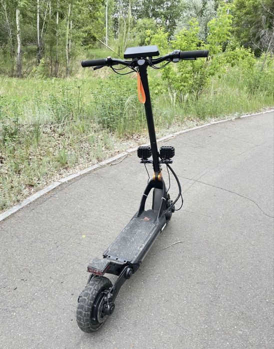 Продам электросамокат Kugoo g3