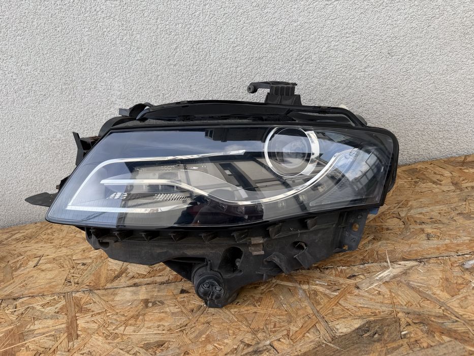 Far stanga Audi A4 B8 8K Xenon + LED complet Original Europa