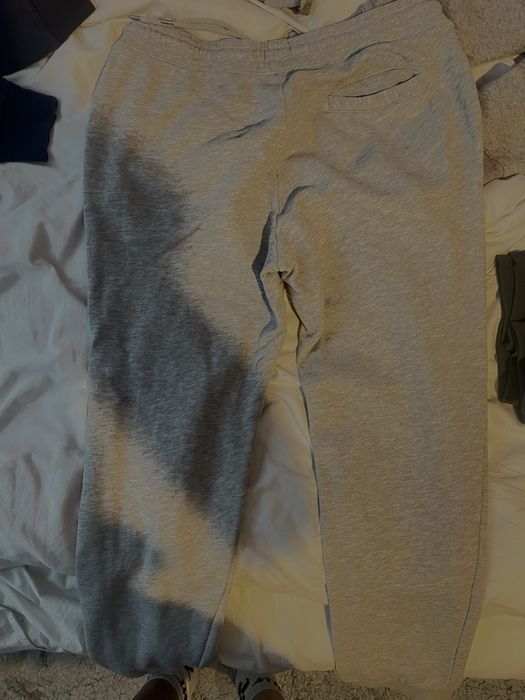 Продавам Regular fit, сив панталон H&M, М размер